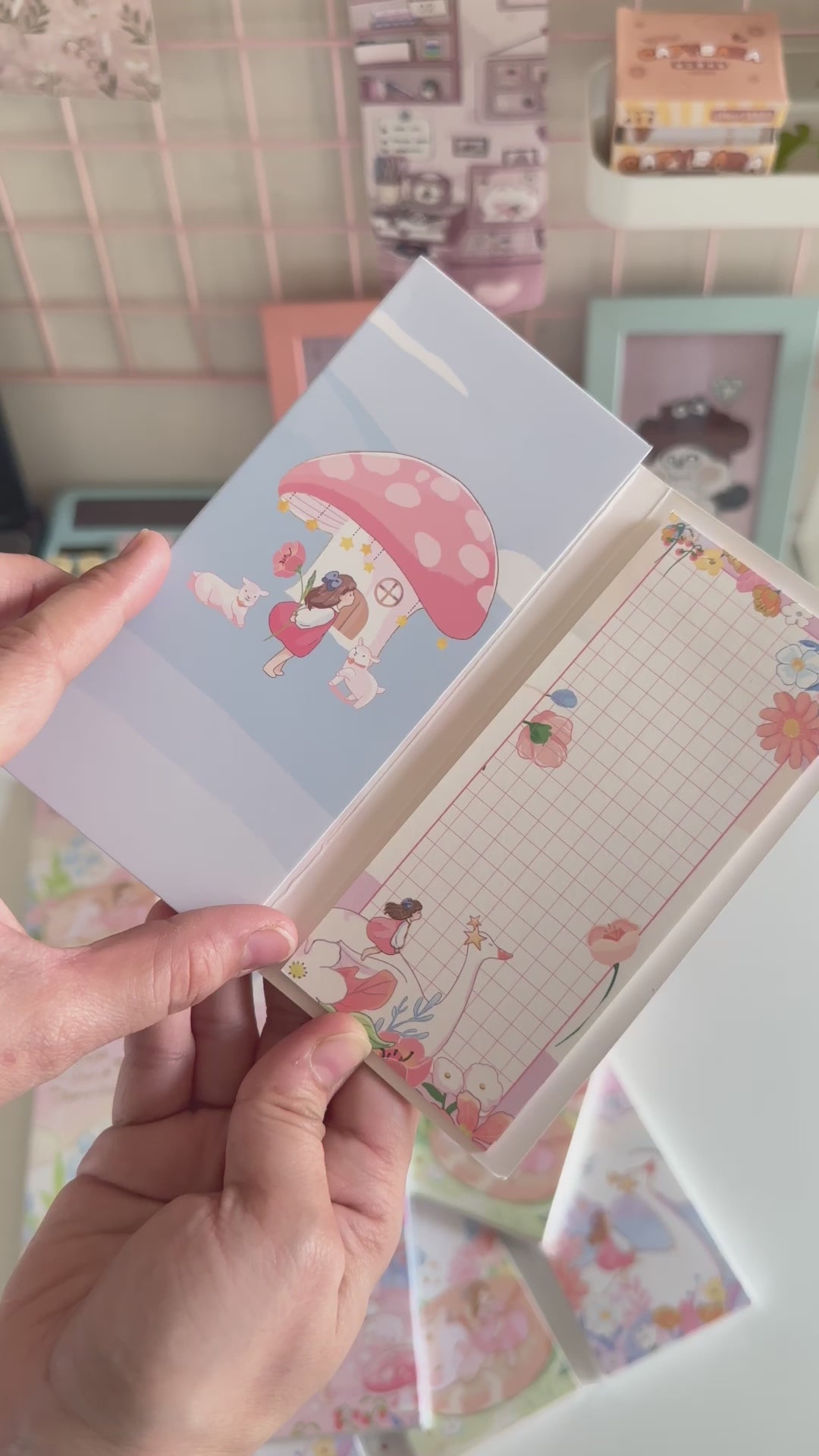 Alice In Wonderland Trifolder Sticky Notes ( 1pc )
