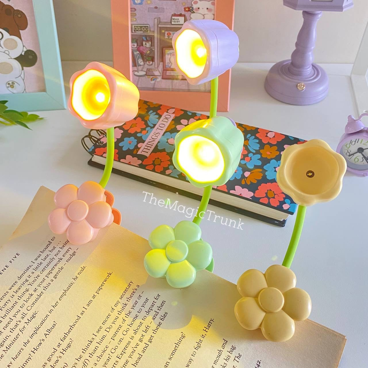 Floral Mini Clip Lamps ( 1pc )