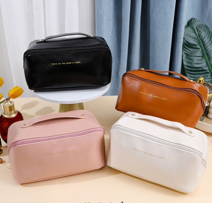 Cosmetic Travel Essential Pouch / Bag( 1pc )