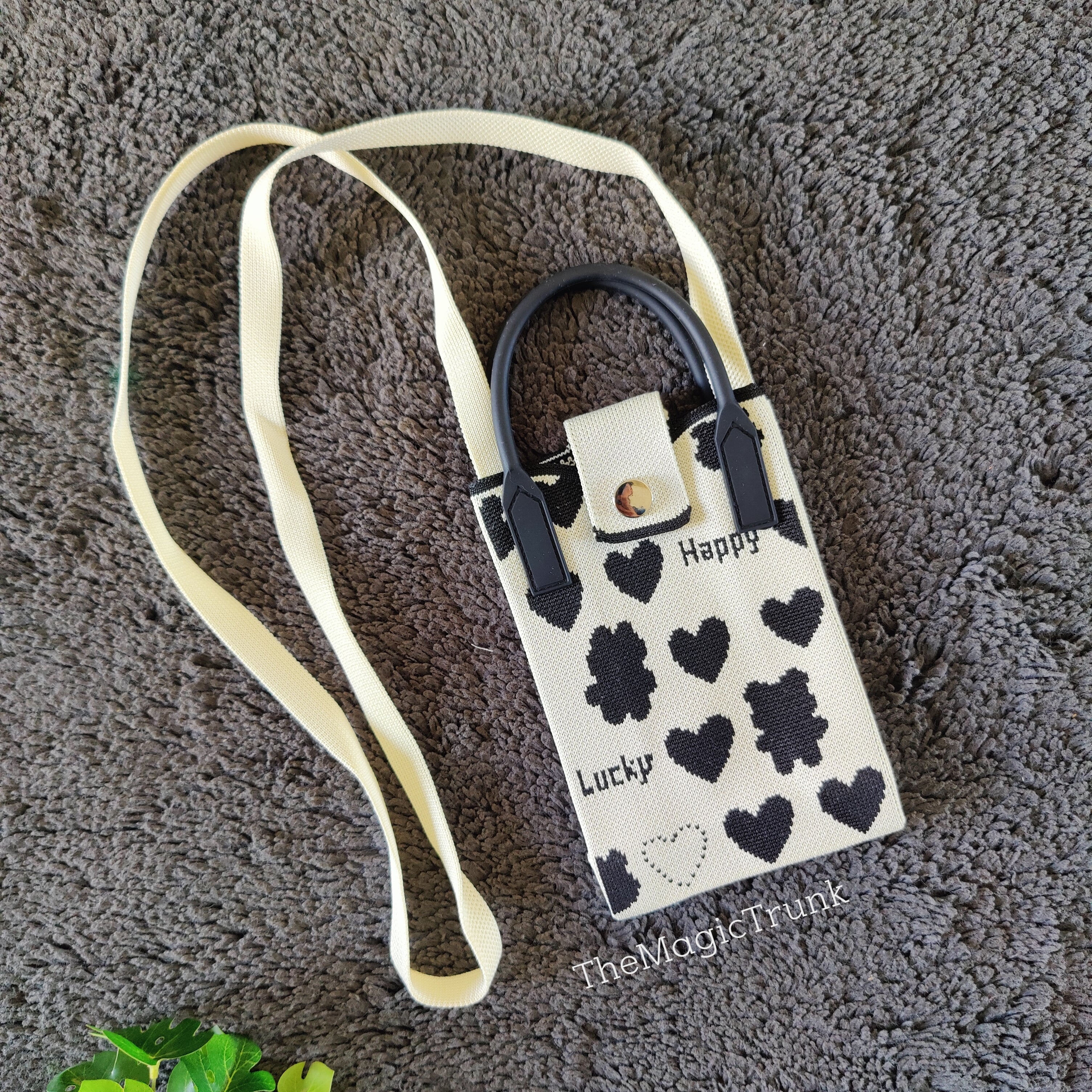 Korean Sling Bag ( 1pc )