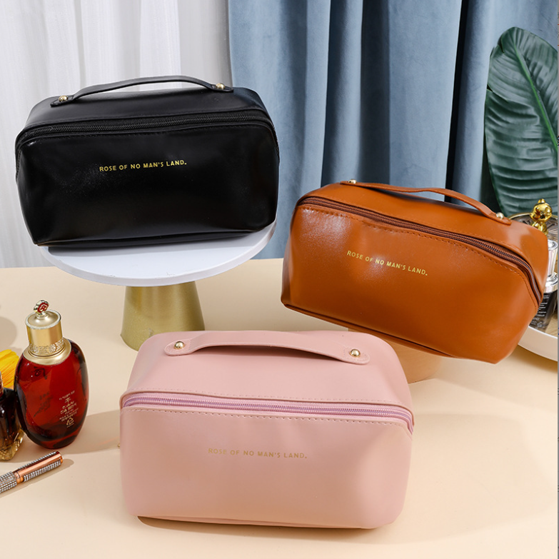 Cosmetic Travel Essential Pouch / Bag( 1pc )