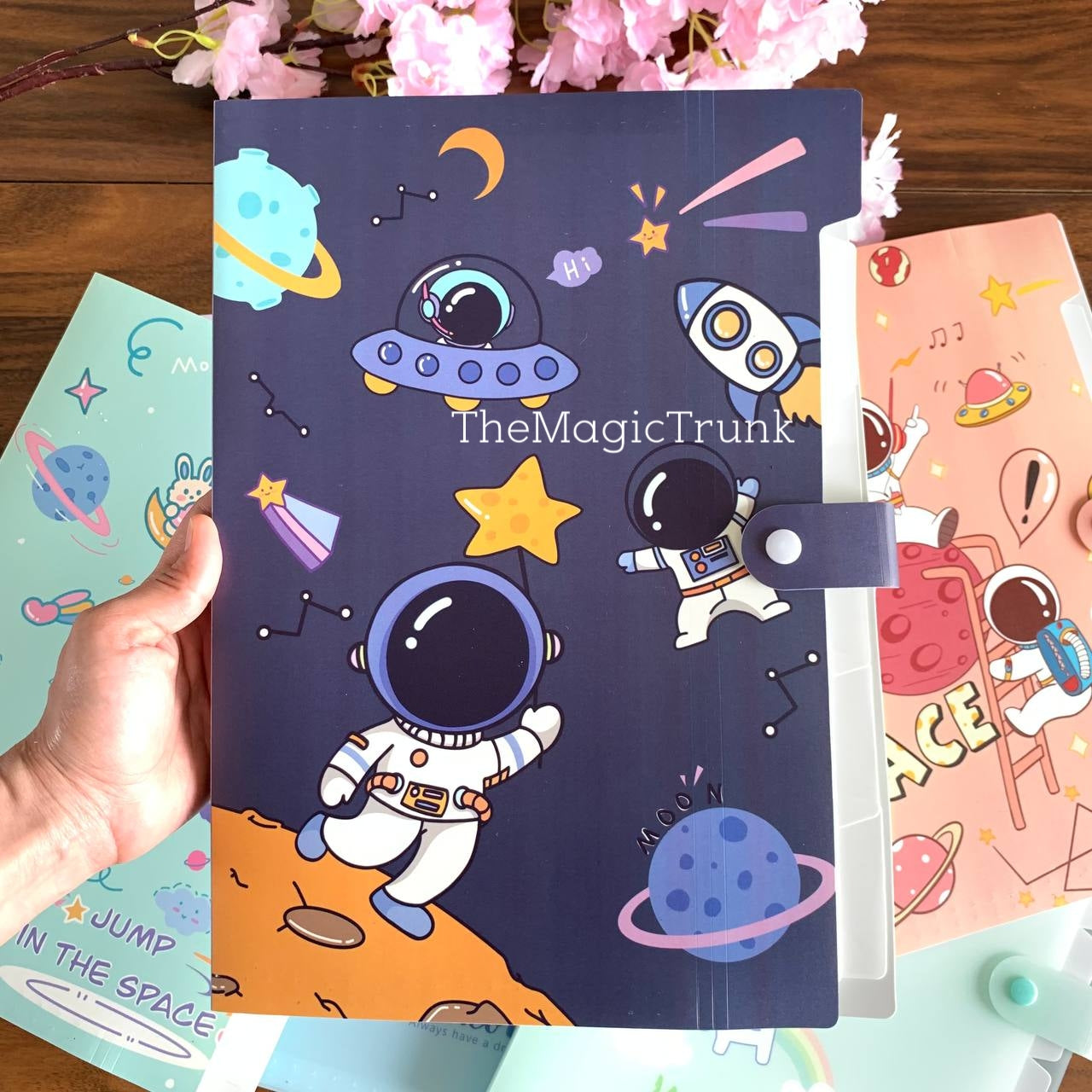 Space File Folder with Button Lock ( 1 pcs )